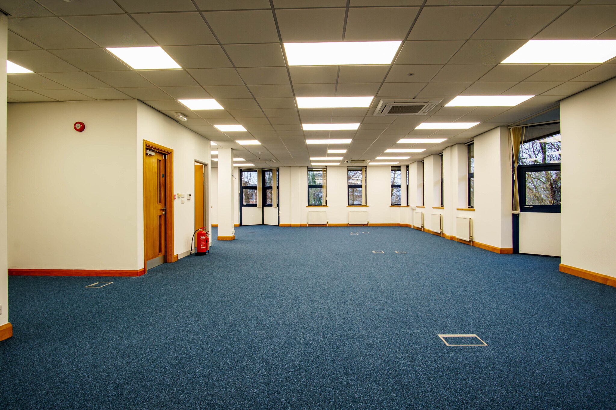 Fifth Av, Gateshead for lease Interior Photo- Image 1 of 38