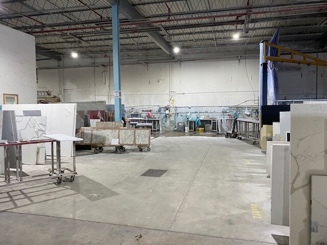 7 McLean Blvd, Paterson, NJ à louer - Photo du bâtiment - Image 2 de 7