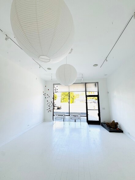 351-353 S La Brea Ave, Los Angeles, CA for lease - Building Photo - Image 2 of 14