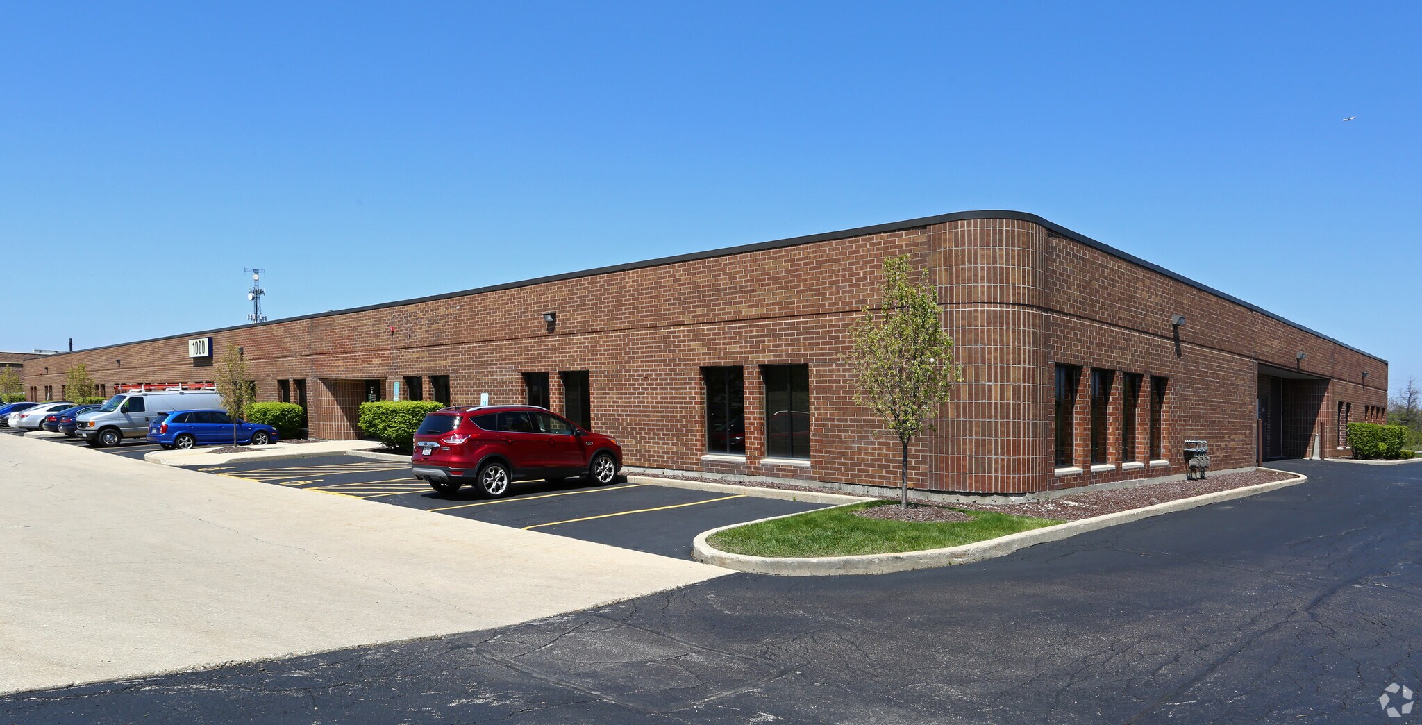1000 E State Pkwy, Schaumburg, IL à louer Photo du bâtiment- Image 1 de 15