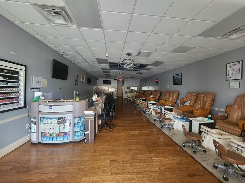 1275 Powers Ferry Rd SE, Marietta, GA à louer - Photo intérieure - Image 2 de 13