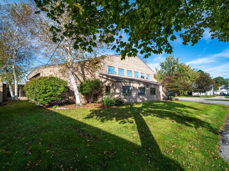 601 Buffalo St, Manitowoc, WI à louer - Photo du bâtiment - Image 2 de 10