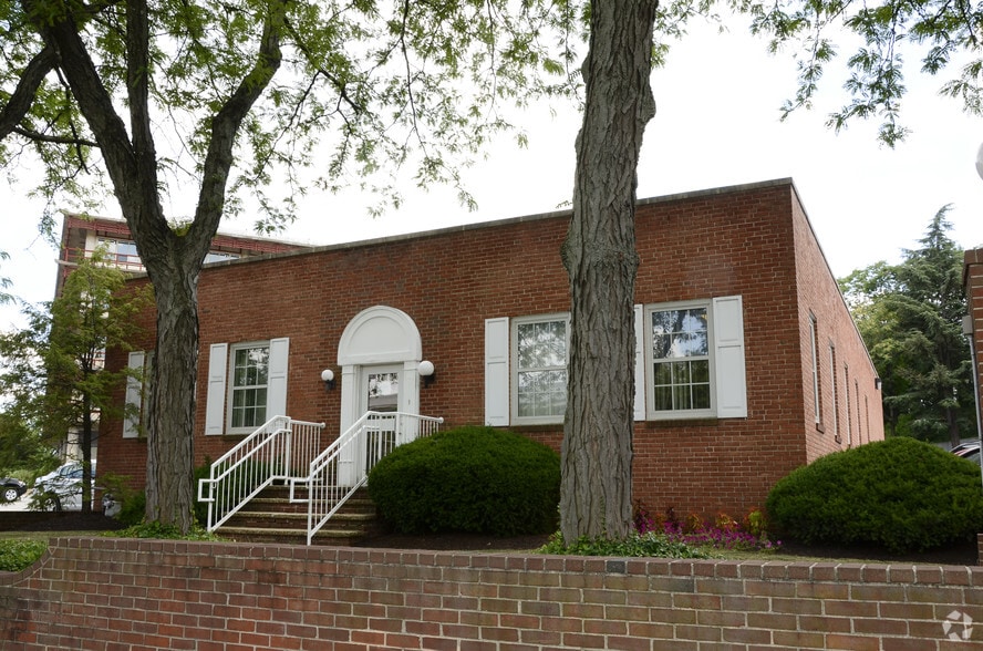 126 Presidential Blvd, Bala Cynwyd, PA à vendre - Photo principale - Image 1 de 8