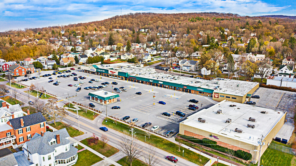 133 N Main St, Saint Albans, VT for sale - Primary Photo - Image 1 of 1