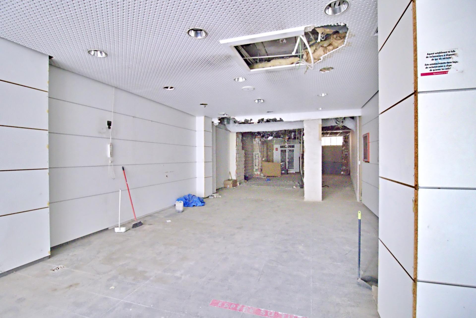 Retail in Elche, Alicante for sale Interior Photo- Image 1 of 17