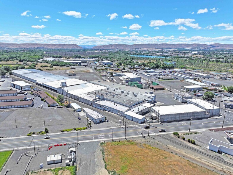 2506 Terrace Heights Dr, Yakima, WA à vendre - Photo du bâtiment - Image 3 de 29