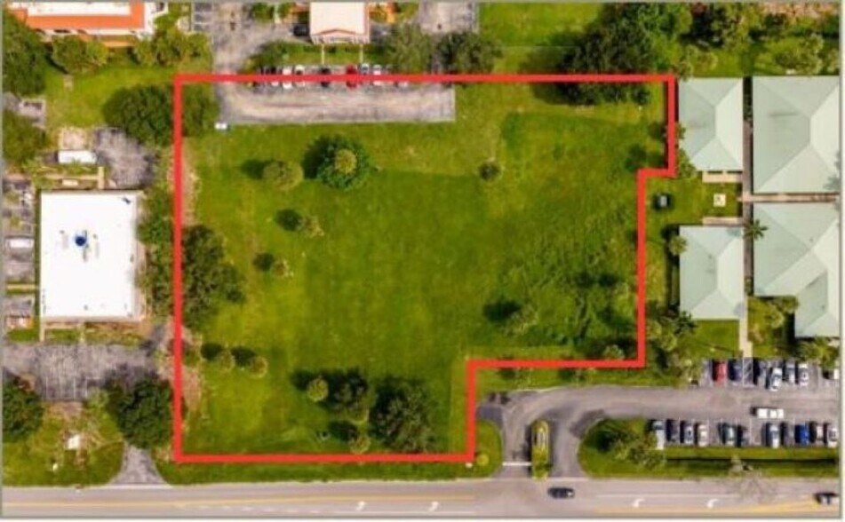 1360 36th St, Vero Beach, FL à louer - Photo du bâtiment - Image 2 de 9