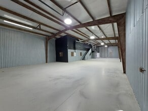 313 S 16th St, La Porte, TX for lease Interior Photo- Image 2 of 7