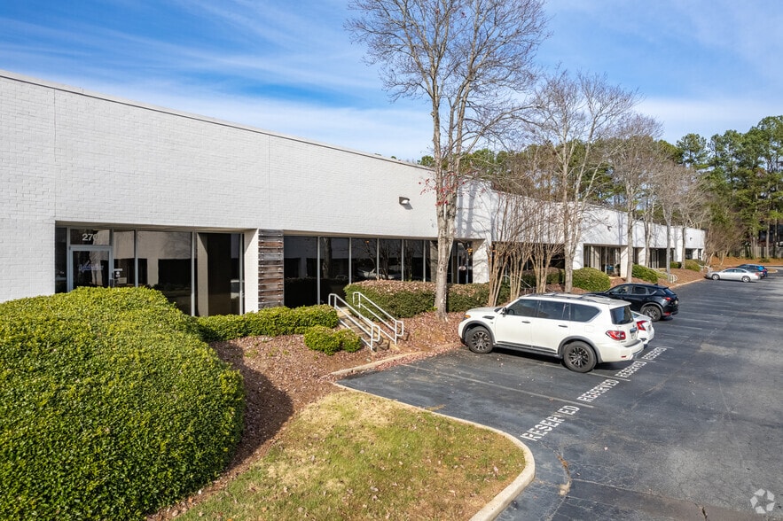 3850 Holcomb Bridge Rd, Norcross, GA for lease - Building Photo - Image 1 of 30