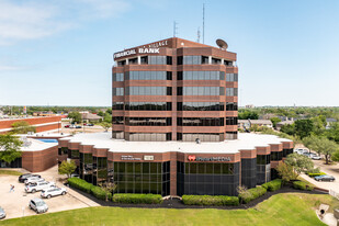 Galleria Village - Loft