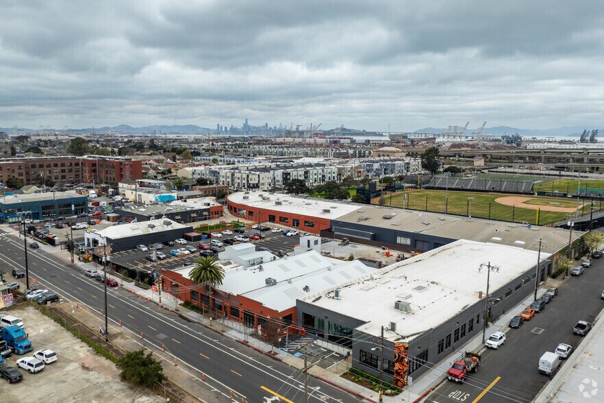 1919 Peralta St, Oakland, CA à louer - Aérien - Image 2 de 7