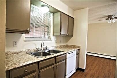 16432 E 13th Pl, Aurora, CO for sale - Building Photo - Image 3 of 6