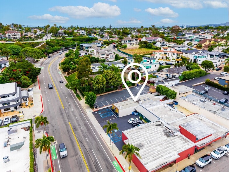 204 Riverside Ave, Newport Beach, CA for sale - Building Photo - Image 3 of 36