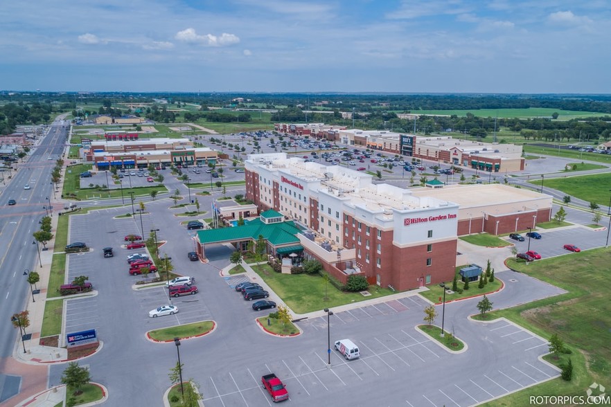 101 W Gore Blvd, Lawton, OK for sale - Building Photo - Image 1 of 7