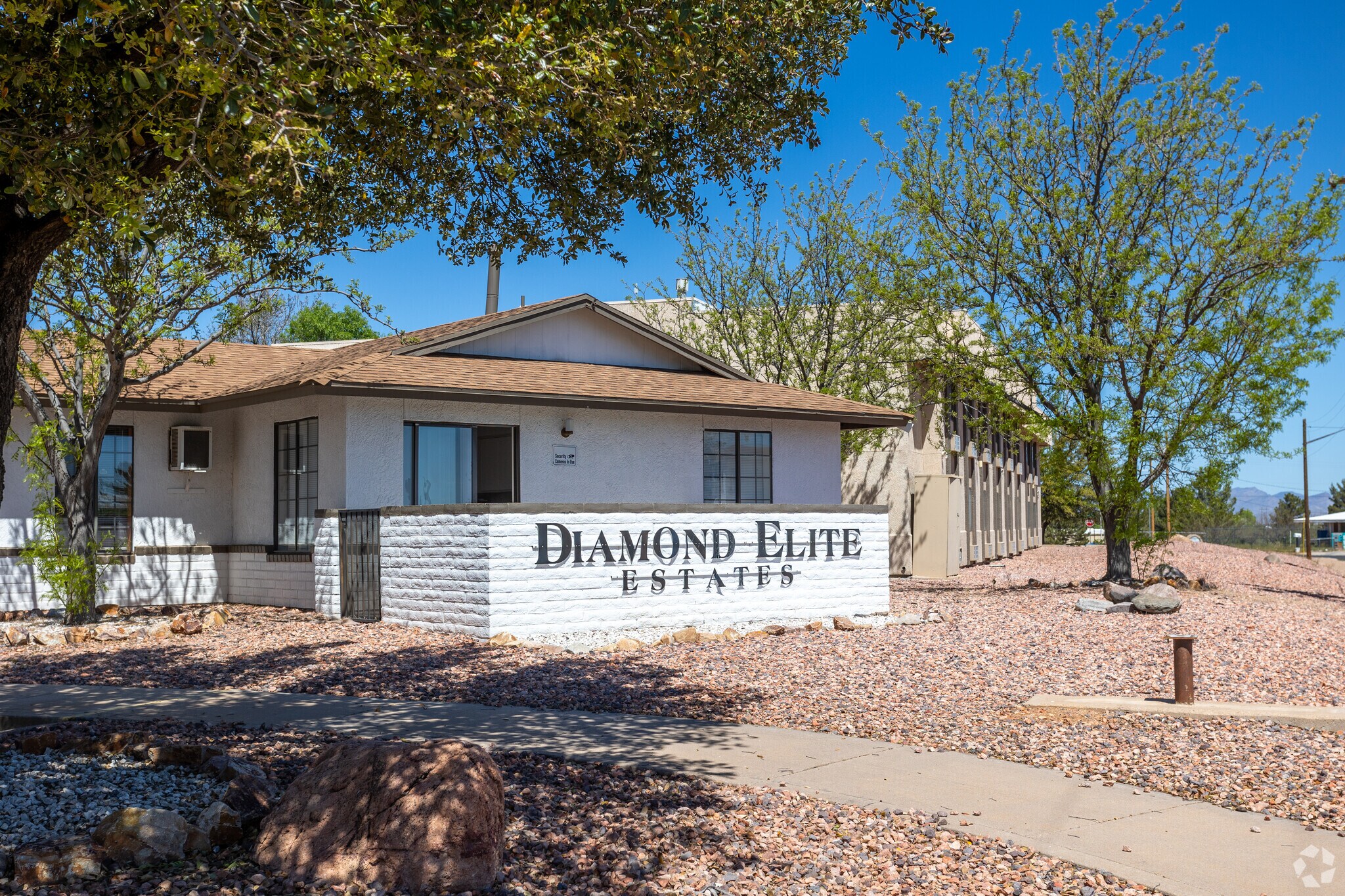 250 Carroll Dr, Sierra Vista, AZ for sale Primary Photo- Image 1 of 27