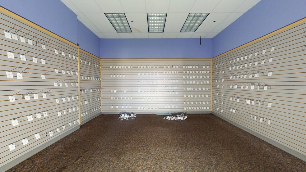 4501 State Line Ave, Texarkana, TX for lease - Interior Photo - Image 2 of 16