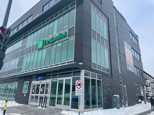 10205 Boul Pie-IX, Montréal, QC à louer - Photo du bâtiment - Image 2 de 16