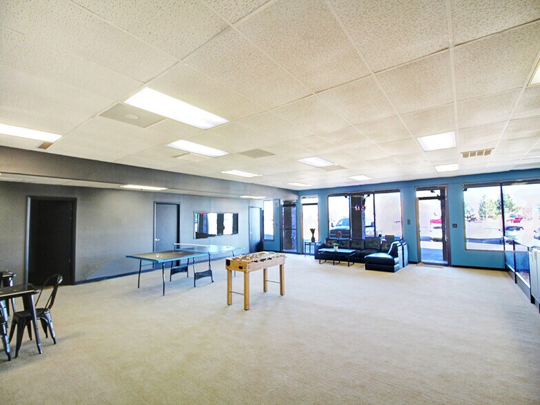 1811 Hover St, Longmont, CO à louer - Photo du bâtiment - Image 2 de 2