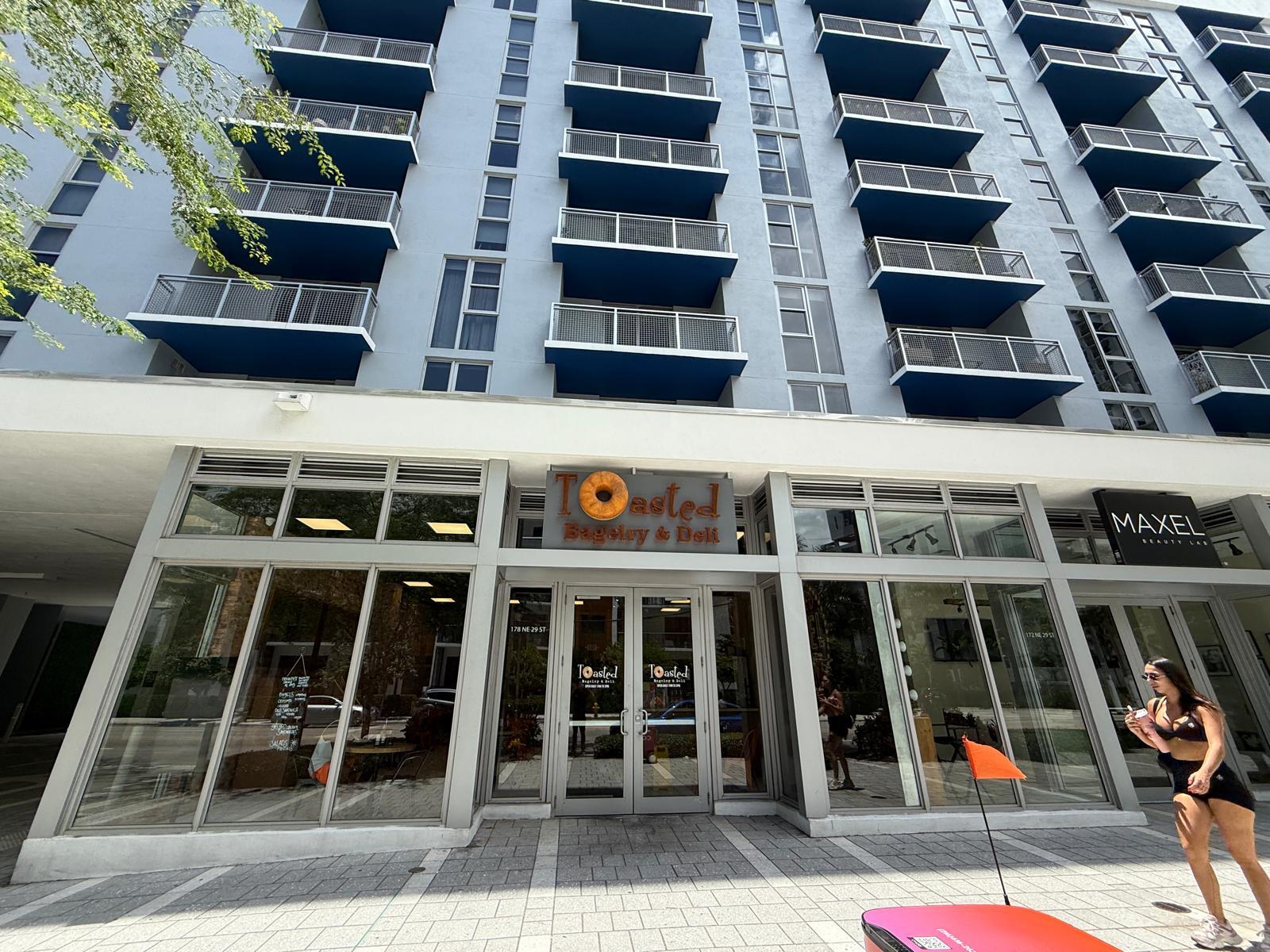 180 NE 29th St, Miami, FL for lease Building Photo- Image 1 of 8