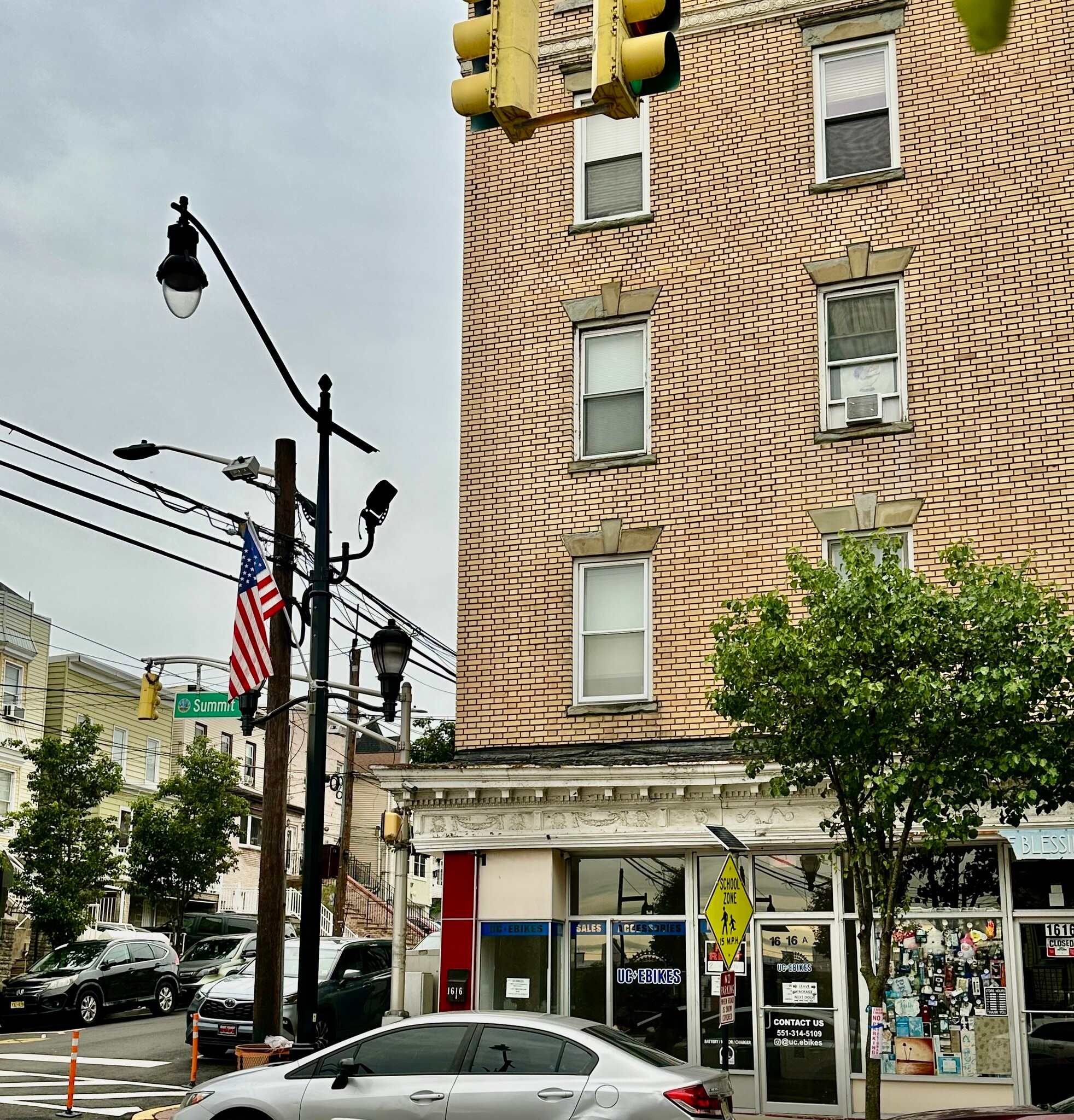 1616 Summit Ave, Union City, NJ for lease Building Photo- Image 1 of 8