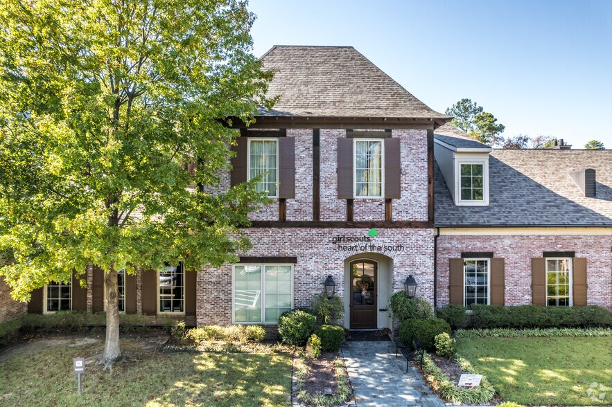 825 Valleybrook Dr, Memphis, TN à vendre - Photo du bâtiment - Image 3 de 6