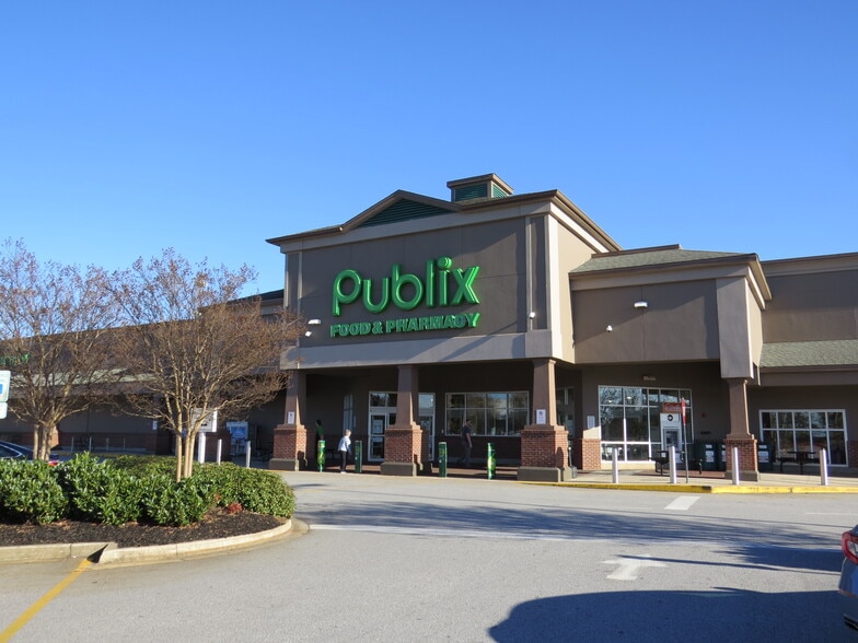 2700 Woodruff Rd, Simpsonville, SC à louer - Photo du bâtiment - Image 2 de 9