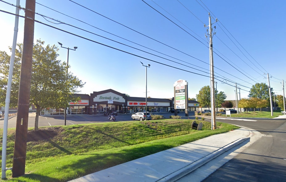 7930 S Emerson Ave, Indianapolis, IN for lease - Building Photo - Image 2 of 7