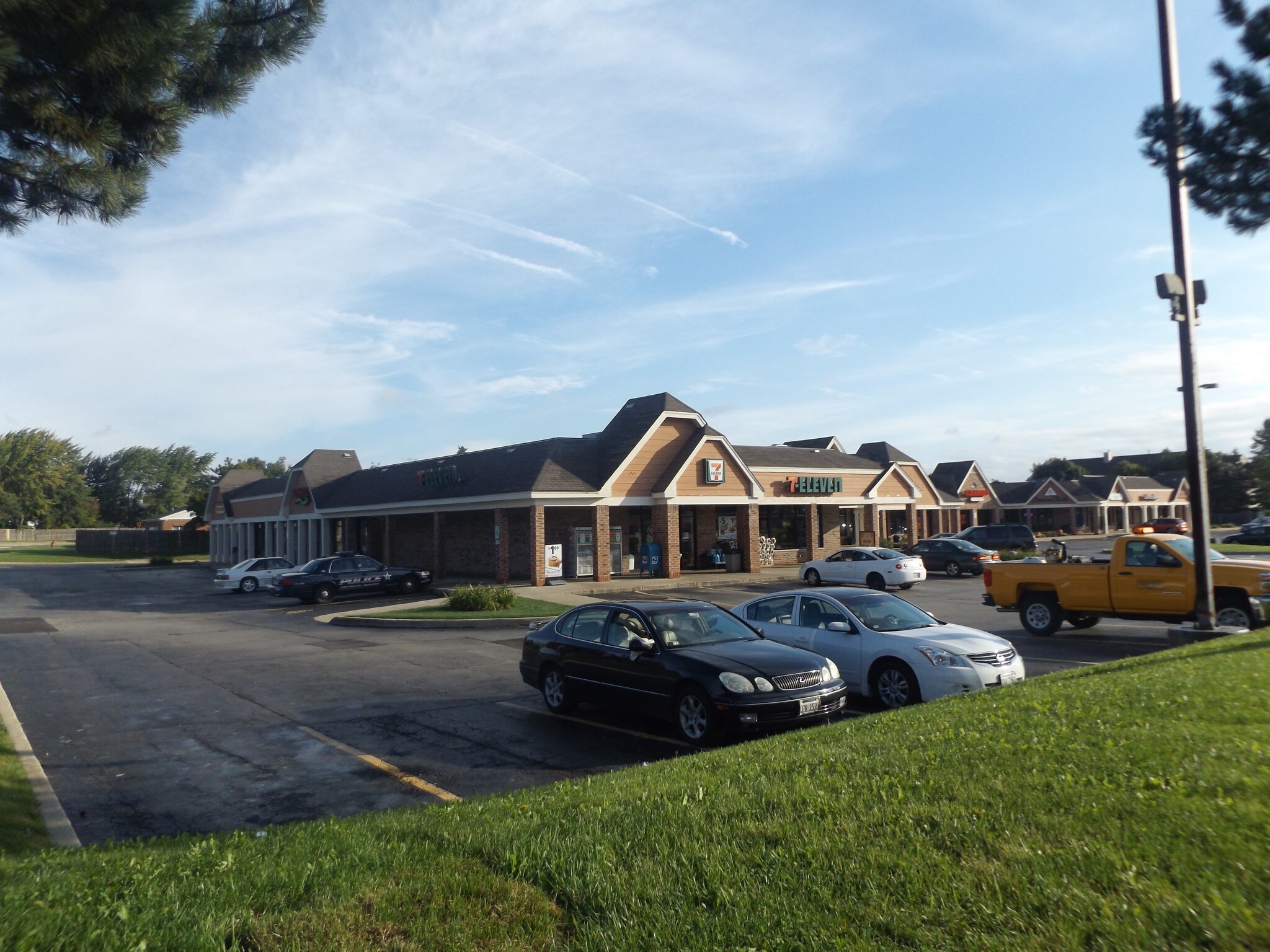 1410-1530 Hintz Rd, Arlington Heights, IL à louer Photo du bâtiment- Image 1 de 4