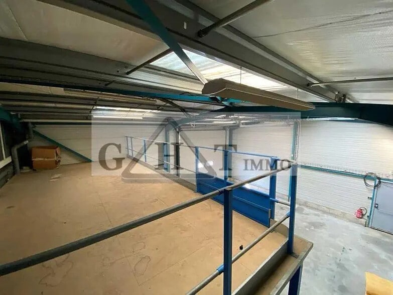 Industrial in Marcoussis for lease - Interior Photo - Image 3 of 6