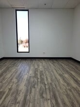 5350 S Western Ave, Oklahoma City, OK for lease Interior Photo- Image 2 of 4