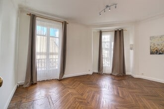 18 Rue De Mogador, Paris for lease Interior Photo- Image 1 of 6