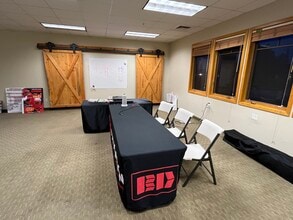525 SW Umatilla St, Redmond, OR for lease Building Photo- Image 2 of 6