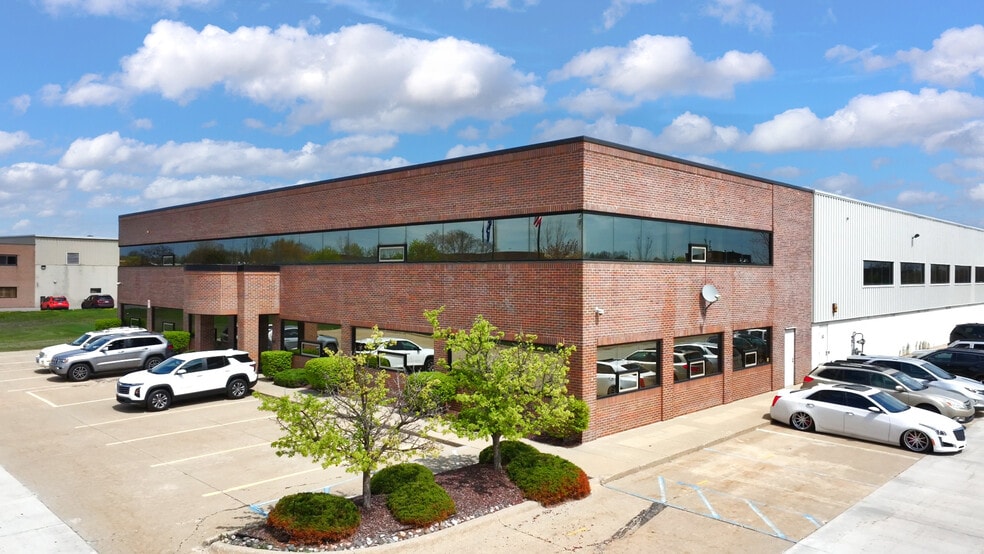 51214 Industrial Dr, Macomb, MI for sale - Building Photo - Image 3 of 48