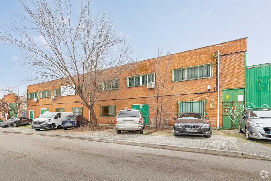 Industrial in Coslada, Madrid for sale - Building Photo - Image 3 of 5
