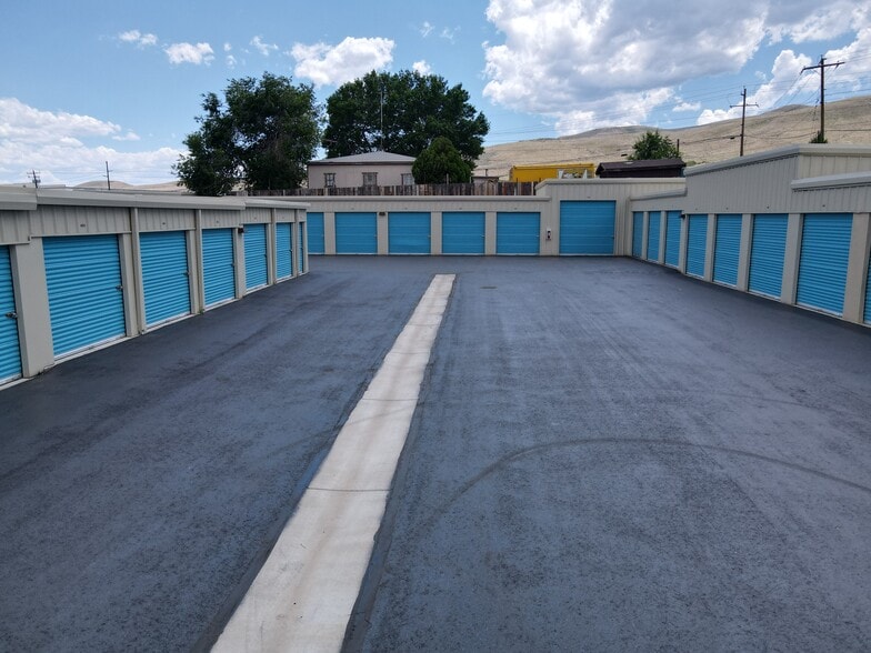9860 N Virginia St, Reno, NV for sale - Building Photo - Image 3 of 4