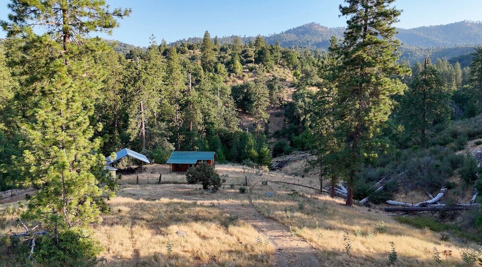 Whitaker Forest Road, Miramonte, CA à vendre - Photo principale - Image 1 de 15