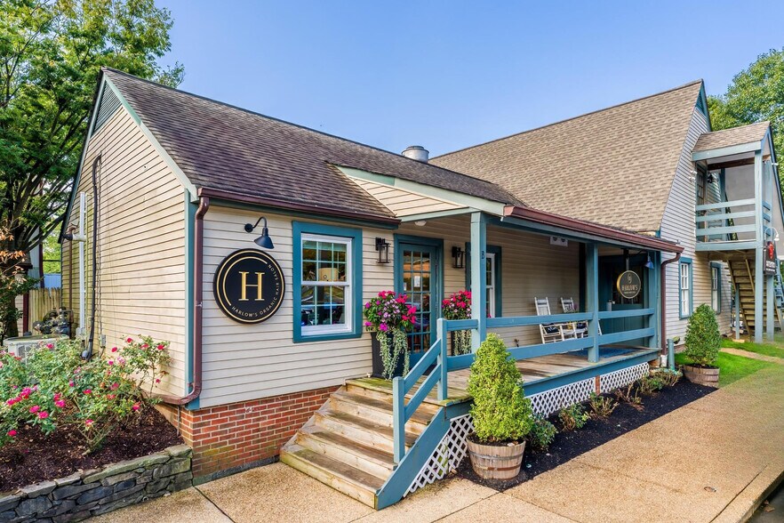 762-B Walker Rd, Great Falls, VA à louer - Photo du bâtiment - Image 2 de 5