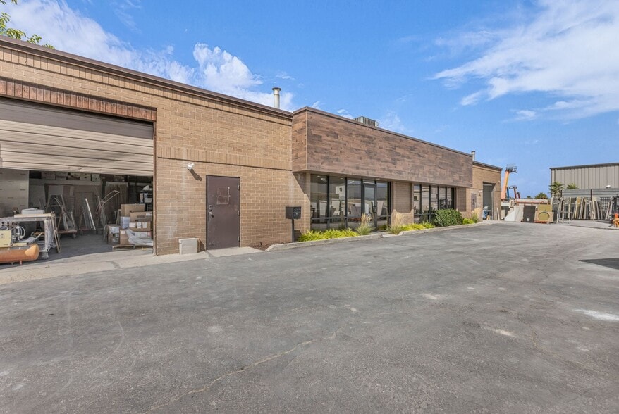 3650 W 2150 S, Salt Lake City, UT for sale - Interior Photo - Image 3 of 10