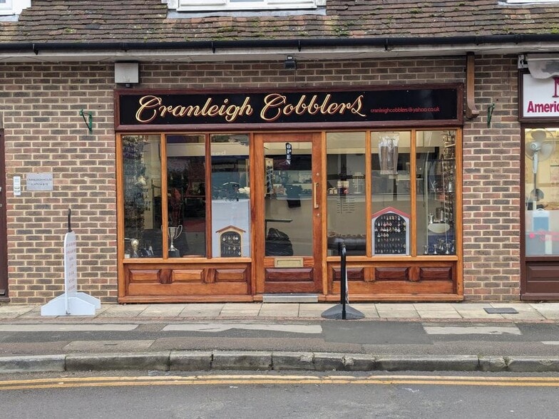 28-32 High St, Cranleigh for lease - Primary Photo - Image 1 of 1