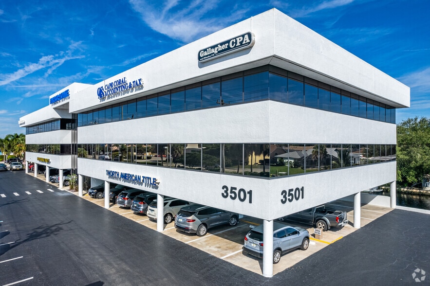 3501 Del Prado Blvd S, Cape Coral, FL for lease - Building Photo - Image 2 of 11