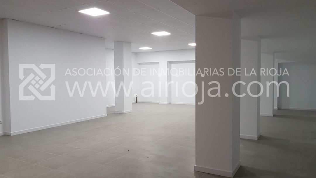 Logroño, LAR 26006 - Unit 1 - - Interior Photo - Image 1 of 3