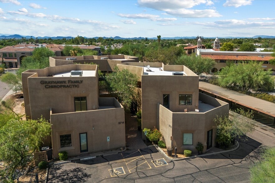 8712 E Vista Bonita Dr, Scottsdale, AZ for sale - Building Photo - Image 2 of 32