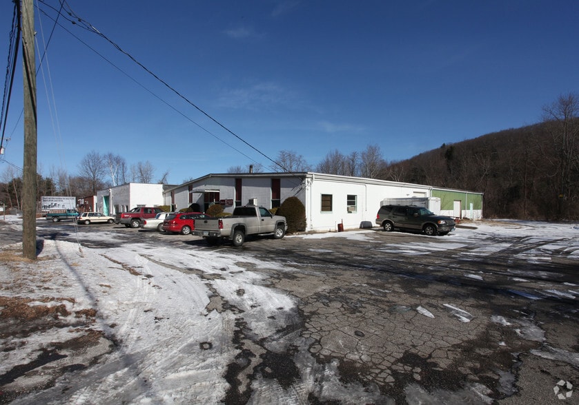 50 Thomaston Rd, Litchfield, CT à louer - Photo principale - Image 1 de 14