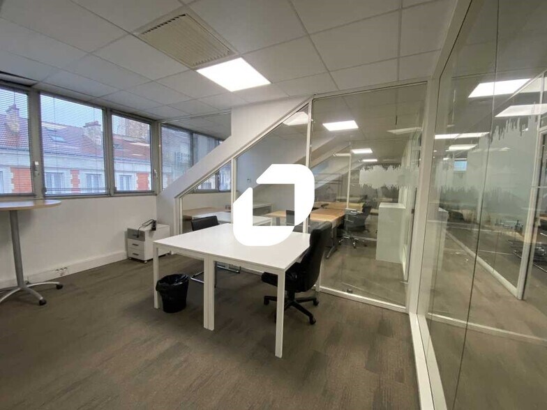 Bureau dans Saint-Ouen-sur-Seine à louer - Photo intérieure - Image 3 de 22