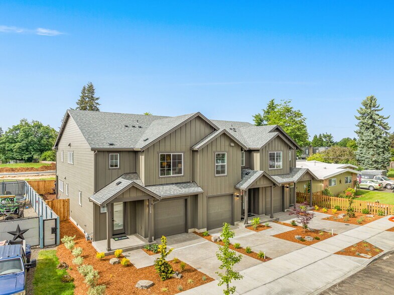 128 Randall St, Oregon City, OR à vendre - Photo du bâtiment - Image 2 de 33