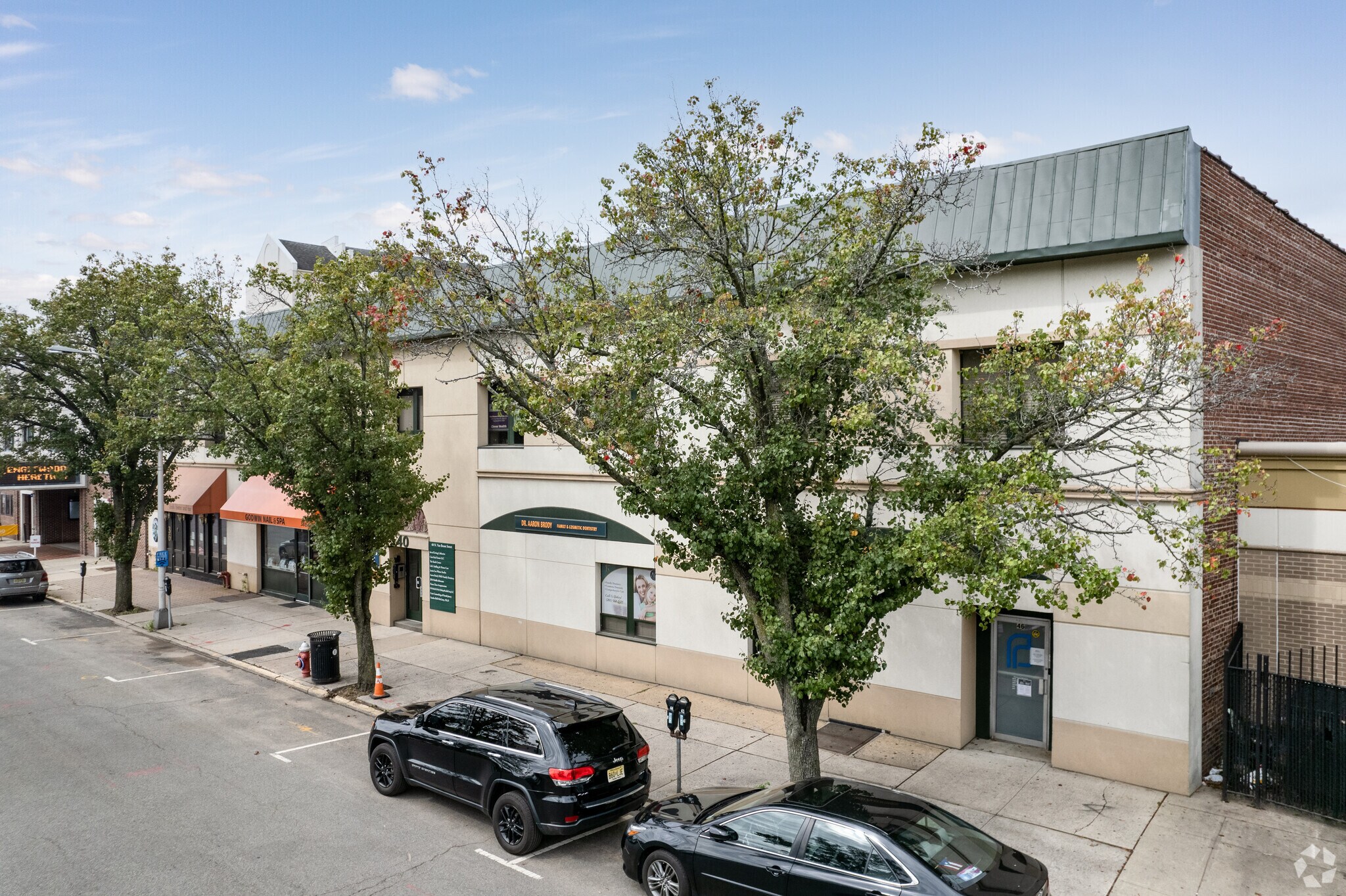 36-40 N Van Brunt St, Englewood, NJ à louer Photo du bâtiment- Image 1 de 8