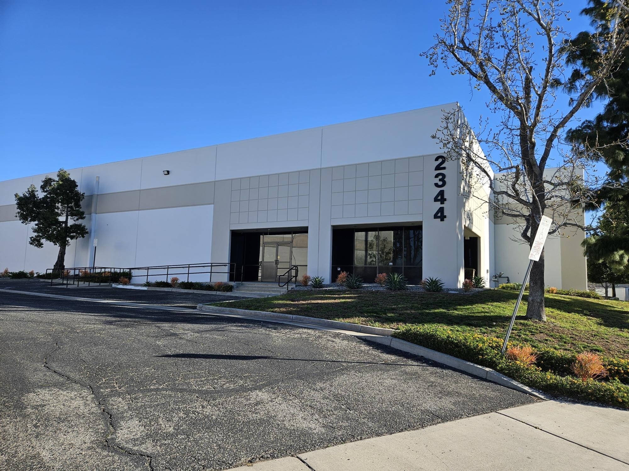 2344 W Saratoga Way, San Bernardino, CA for lease Building Photo- Image 1 of 2