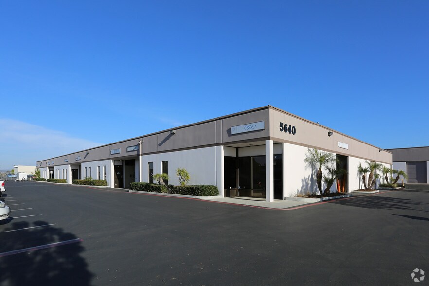5640 Kearny Mesa Rd, San Diego, CA à louer - Photo principale - Image 1 de 3