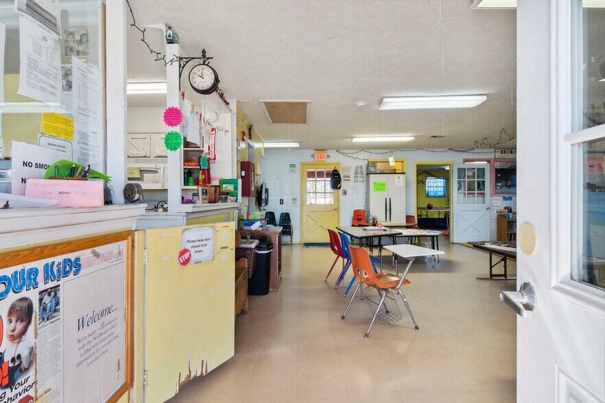 235 Pine St, Oologah, OK à vendre - Photo du bâtiment - Image 3 de 31