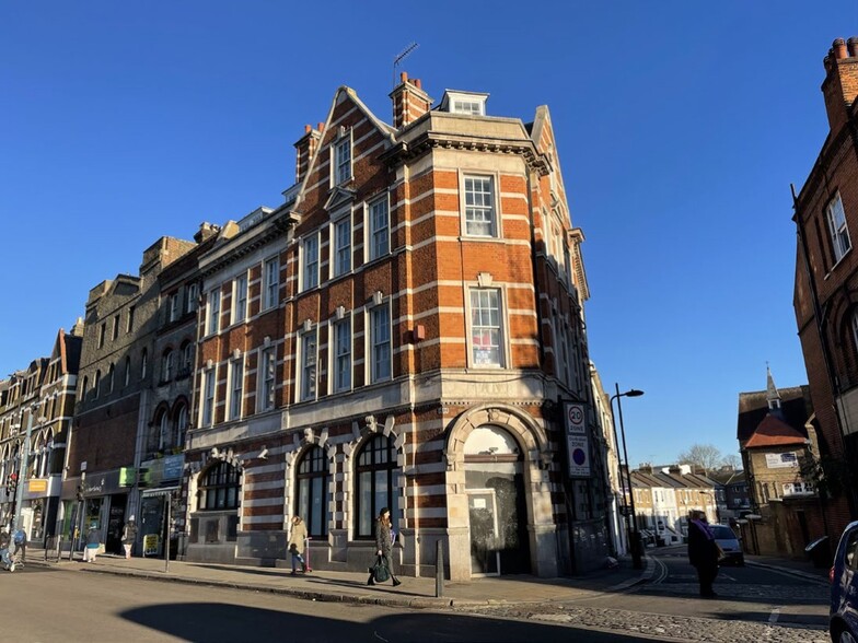 74-78 Kilburn High Rd, London à louer - Photo du bâtiment - Image 1 de 4